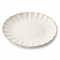 Speiseteller 27 cm aus Keramik in Cremeweiß mit Goldrand gewelltes Design